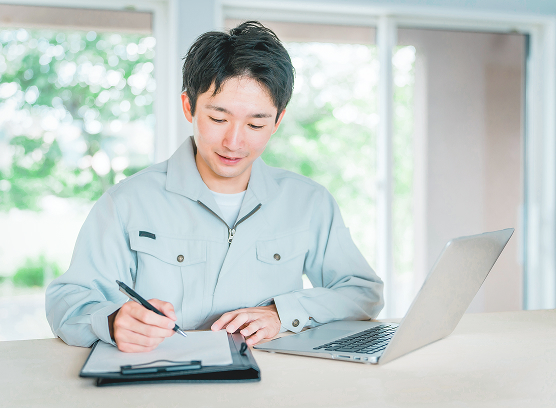 内容元に各社で比較　イメージ
